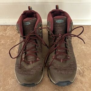 KEEN Terradora 2 Waterproof Mid Height Hiking Boot size 9.5 Olive&Nostalgia Rose